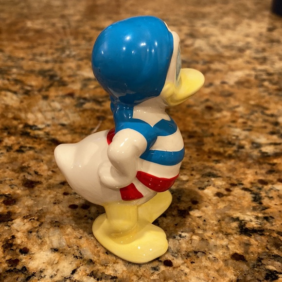 Vintage Walt Disney Pirate Donald Duck Ceramic Figure - Picture 2 of 4